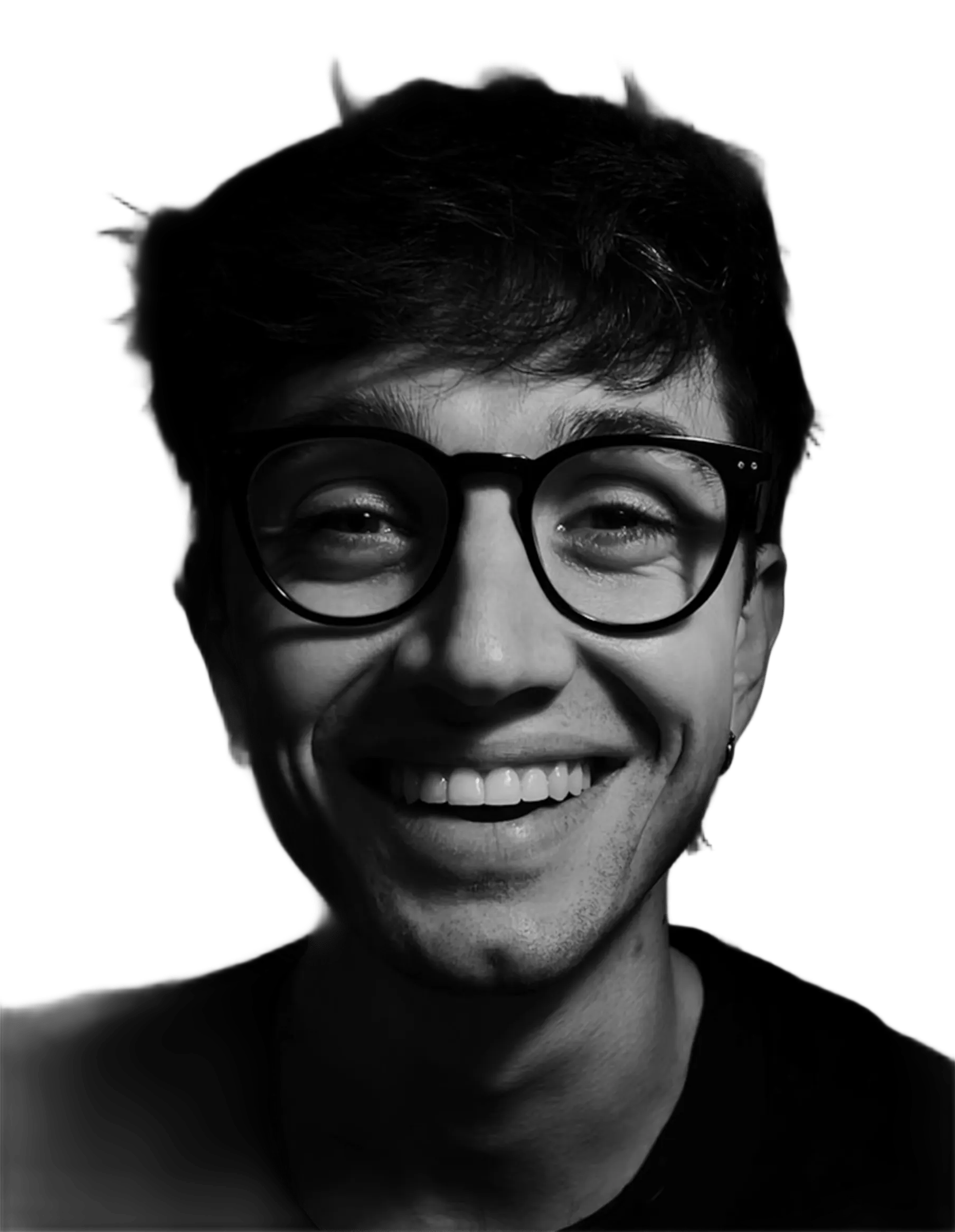 Cara de Aitor en blanco y negro y eclipse circular blanco de fondo